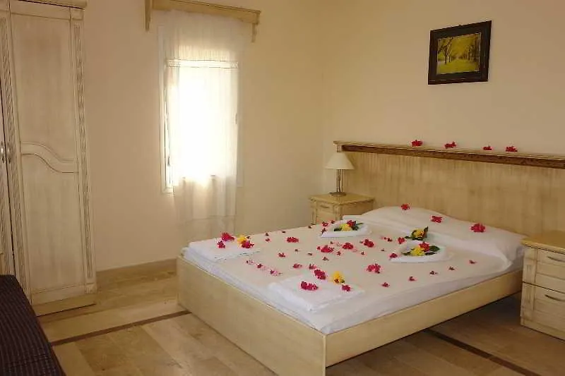 Peda Hotels Gumbet Holiday Beach Bodrum 3*,  Tyrkiet